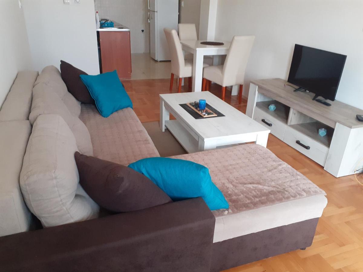 Ballet Apartament Скопье Экстерьер фото