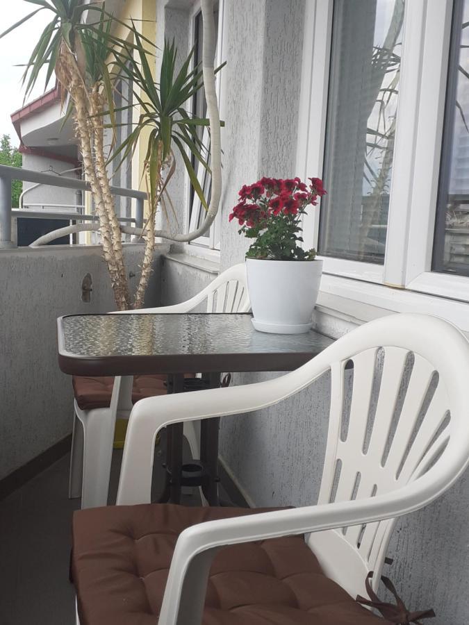 Ballet Apartament Скопье Экстерьер фото